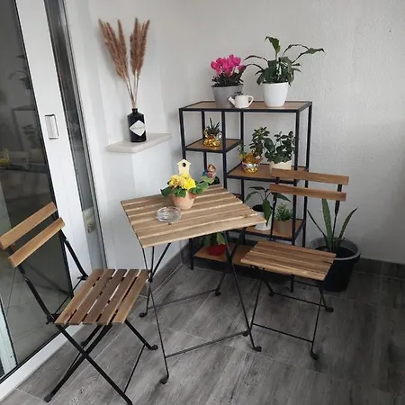 Apartment Central City