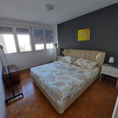 Apartment Central City